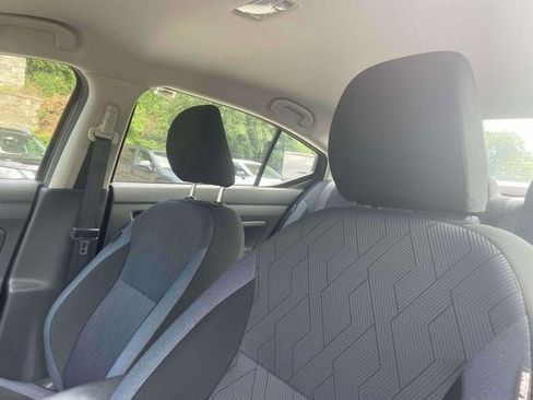 Used 2025 Nissan Versa SV w/ Trunk Package FWD image 21