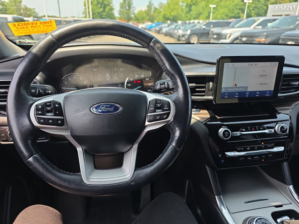 Certified 2022 Ford Explorer Limited w/ Equipment Group 301A AWD/4WD image 24