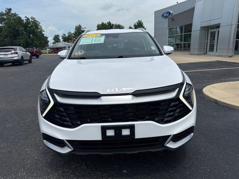 Used 2024 Kia Sportage EX AWD/4WD image 4
