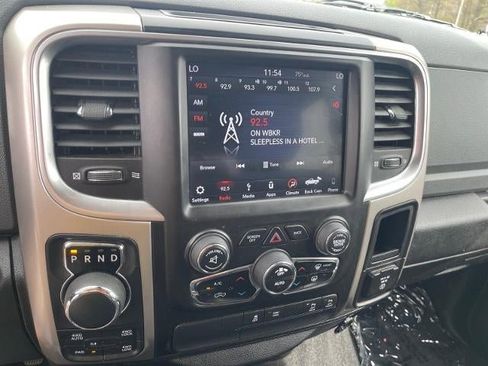 Used 2019 RAM 1500 Big Horn AWD/4WD image 12