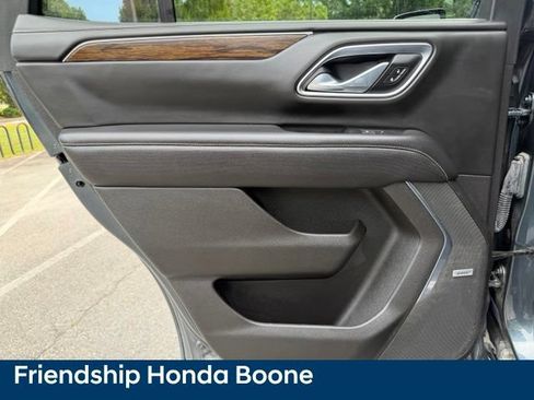 Used 2021 Chevrolet Tahoe Premier w/ Premium Package AWD/4WD image 41