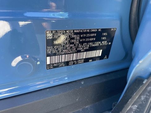 Used 2024 Toyota RAV4 SE w/ Convenience Package image 10