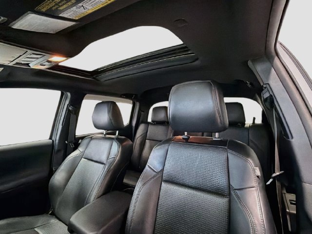 Certified 2019 Toyota Tacoma TRD Off-Road w/ TRD Premium Off Road Package AWD/4WD image 18