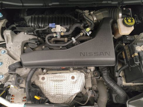 Used 2017 Nissan Rogue S AWD/4WD image 30
