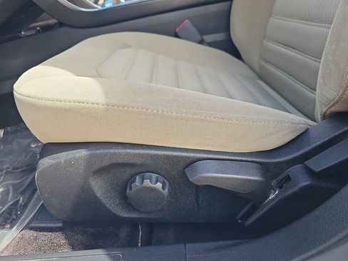 Used 2017 Ford Fusion S FWD image 28