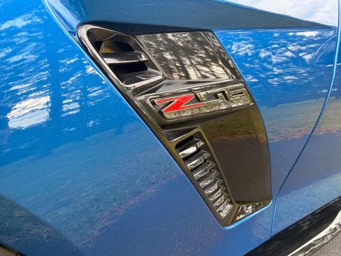 Used 2015 Chevrolet Corvette Z06 RWD image 14
