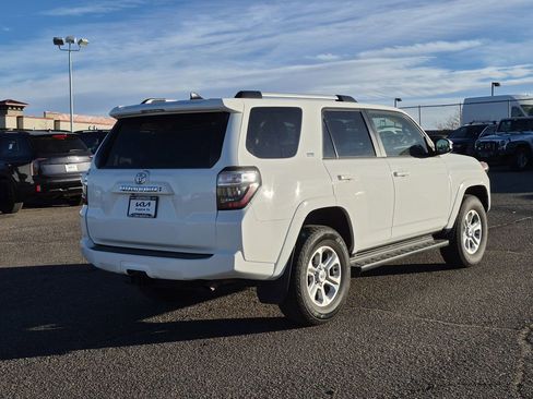 Used 2024 Toyota 4Runner SR5 AWD/4WD image 5