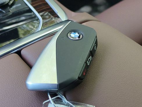 New 2026 BMW X5 sDrive40i w/ Parking Assistance Package RWD image 29