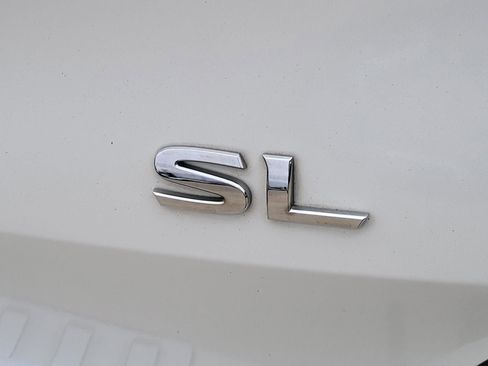 Used 2016 Nissan Rogue SL FWD image 5