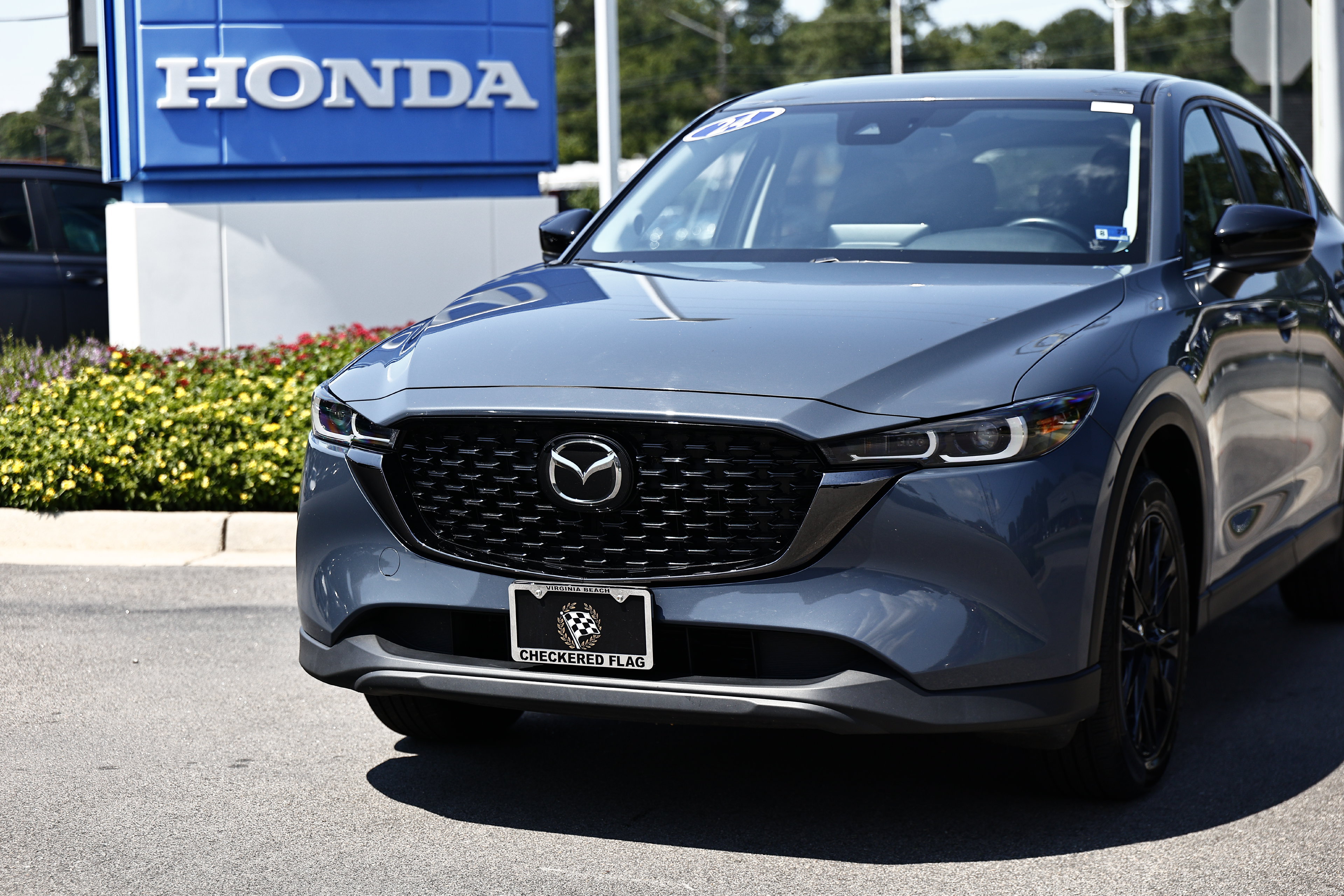 Used 2024 MAZDA CX-5 Carbon Edition AWD/4WD image 2