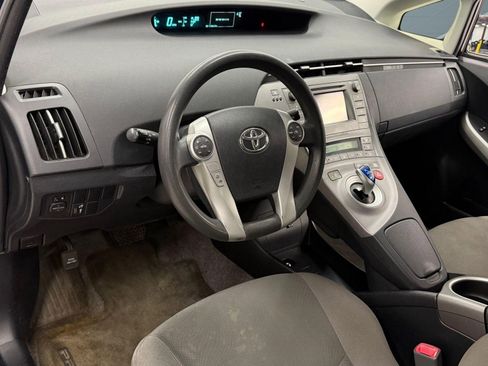 Used 2013 Toyota Prius Two image 3