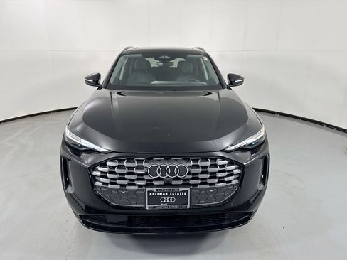 Used 2025 Audi Q5 Premium Plus w/ Premium Plus AWD/4WD image 4