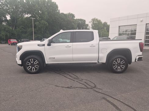 Certified 2023 GMC Sierra 1500 AT4 w/ Technology Package AWD/4WD image 2