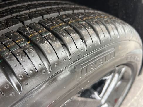 New 2026 Volkswagen Tiguan SE R-Line image 8