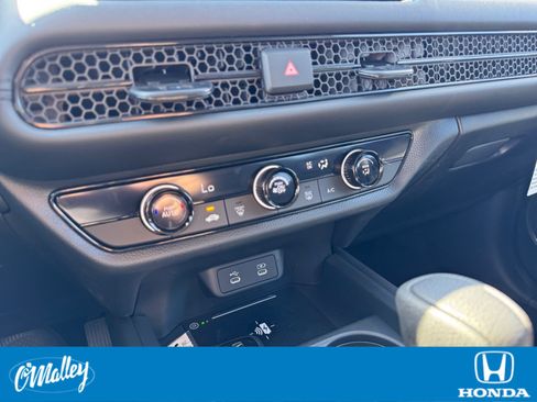 New 2026 Honda HR-V LX image 21