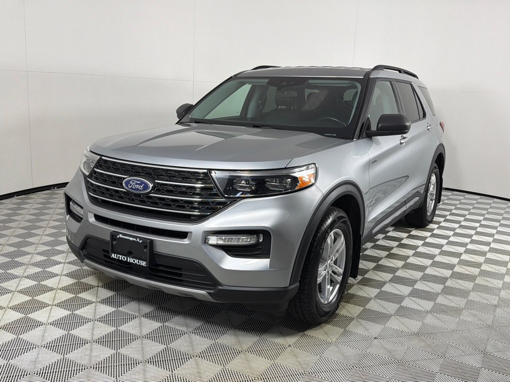 Used 2023 Ford Explorer XLT w/ Equipment Group 202A AWD/4WD image 6