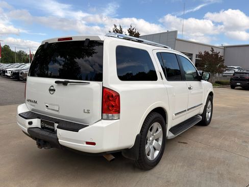 Used 2011 Nissan Armada SL RWD image 3