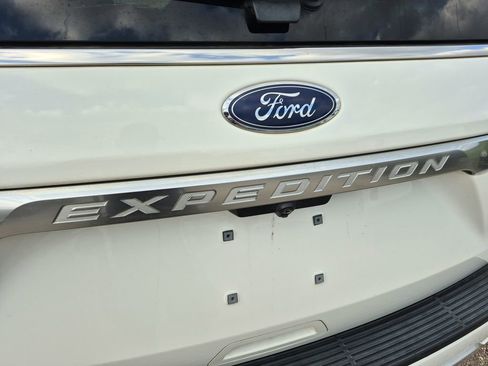 Used 2021 Ford Expedition Platinum RWD image 13