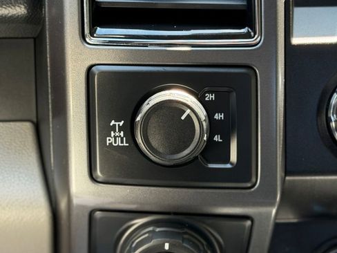 Used 2019 Ford F150 XLT w/ Equipment Group 302A Luxury AWD/4WD image 13