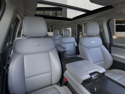 New 2026 Ford Expedition Platinum w/ Driver's Package image 14