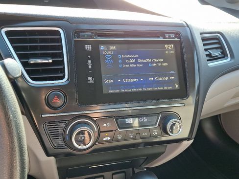 Used 2015 Honda Civic Hybrid Sedan image 23