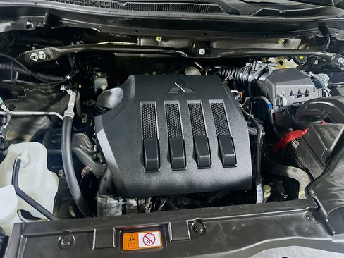 Used 2024 Mitsubishi Eclipse Cross LE image 31