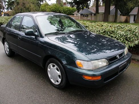 Used 1997 Toyota Corolla DX image 2