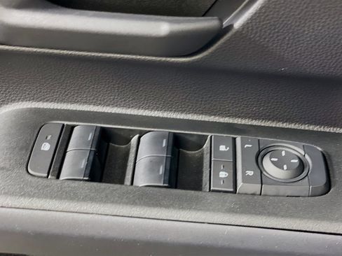 Used 2025 Toyota 4Runner SR5 image 15