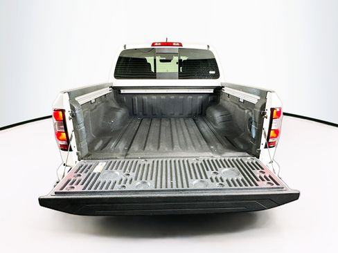 Used 2024 Nissan Frontier SL w/ Technology Package image 28