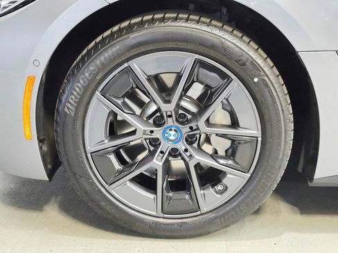 Used 2023 BMW i4 eDrive35 w/ Premium Package RWD image 8