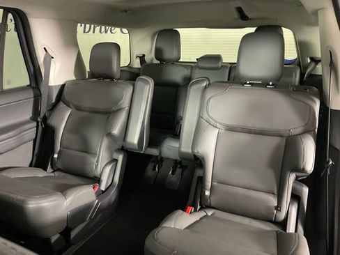 New 2026 Ford Expedition Active image 16