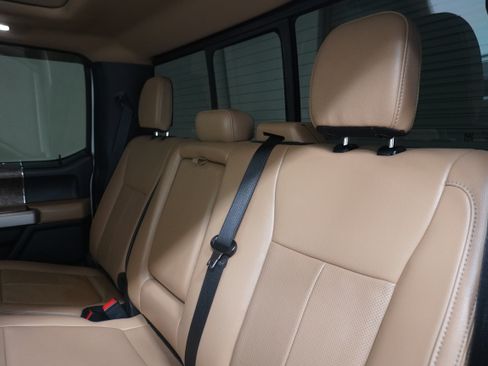 Used 2022 Ford F250 Lariat w/ Lariat Value Package AWD/4WD image 13