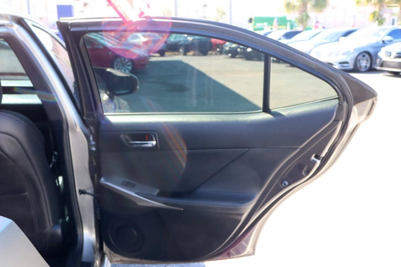 Used 2016 Lexus IS 200t w/ F Sport Package RWD image 21