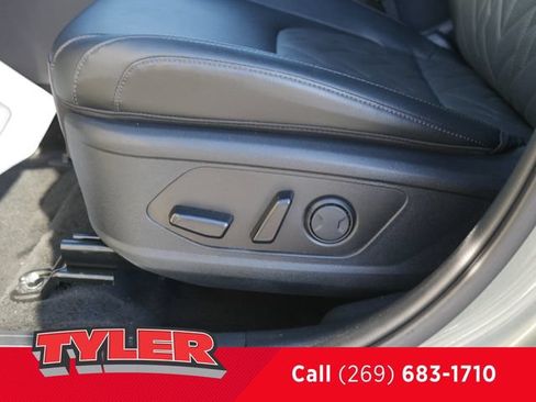 Used 2024 Kia Sportage X-Line w/ X-Line Premium Package AWD/4WD image 22