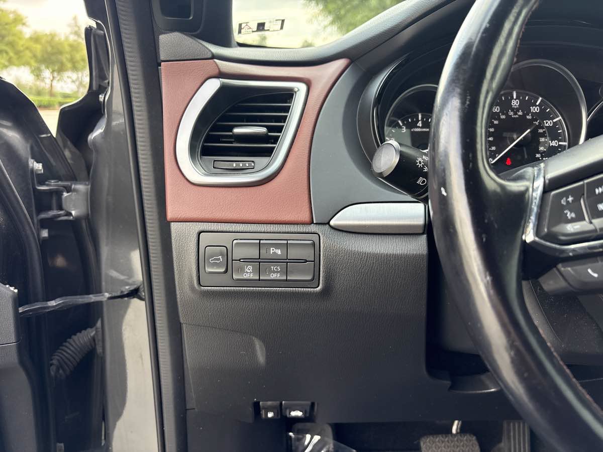 Used 2018 MAZDA CX-9 Signature AWD/4WD image 24