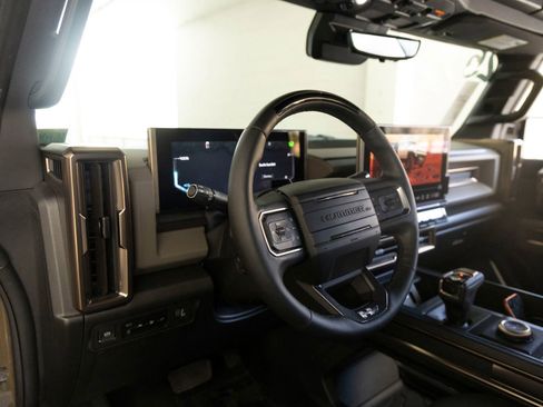 Used 2025 GMC Hummer EV 3X AWD/4WD image 15