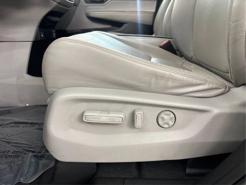 Used 2023 Honda Odyssey EX-L image 23