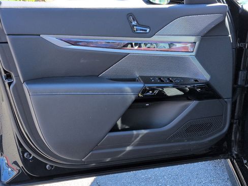 Certified 2024 BMW 760i xDrive 760i xDrive w/ Premium Package 2 image 14