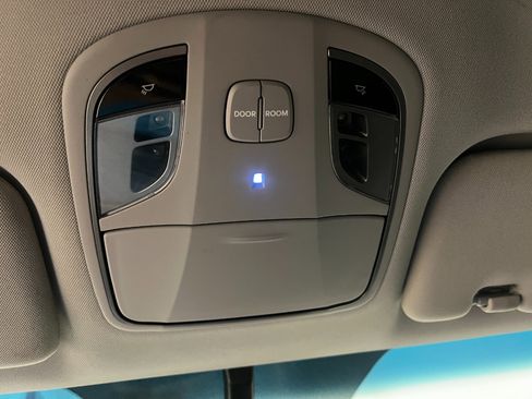 Used 2014 Hyundai Sonata Hybrid image 41