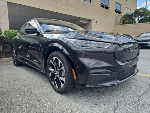 Used 2022 Ford Mustang Mach-E Premium AWD/4WD image 2