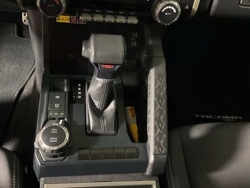 Used 2024 Toyota Tacoma TRD Sport w/ TRD Sport Upgrade Package image 30