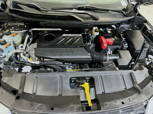 Used 2023 Nissan Rogue SV AWD/4WD image 33