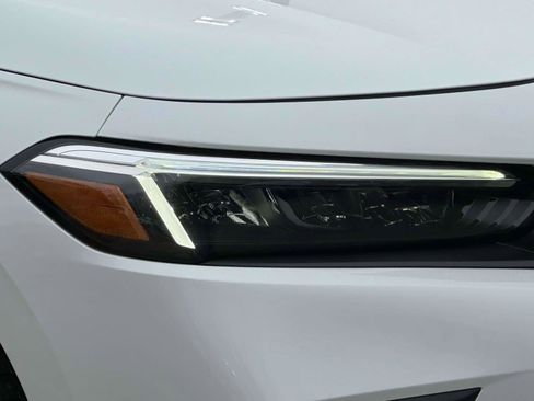 Used 2024 Honda Civic Sport image 8