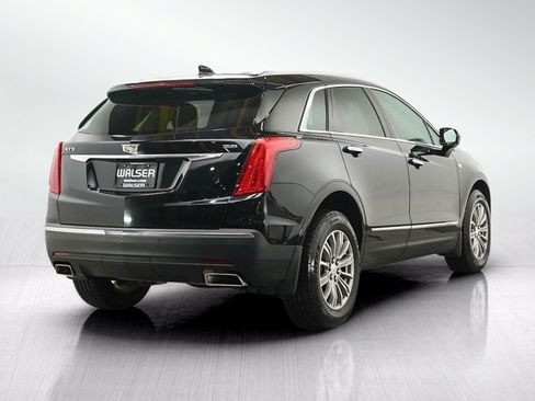 Used 2017 Cadillac XT5 Luxury w/ Driver Awareness Package FWD image 5