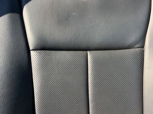 Used 2019 Ford F150 Lariat image 38