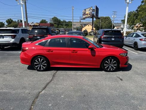 Used 2023 Honda Civic EX image 11