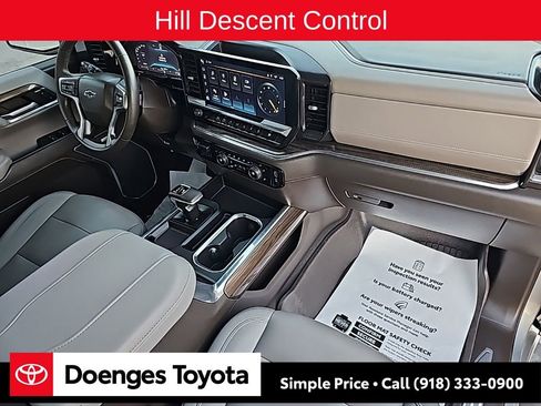 Used 2023 Chevrolet Silverado 1500 LT Trail Boss w/ LT Trail Boss Premium Package image 18