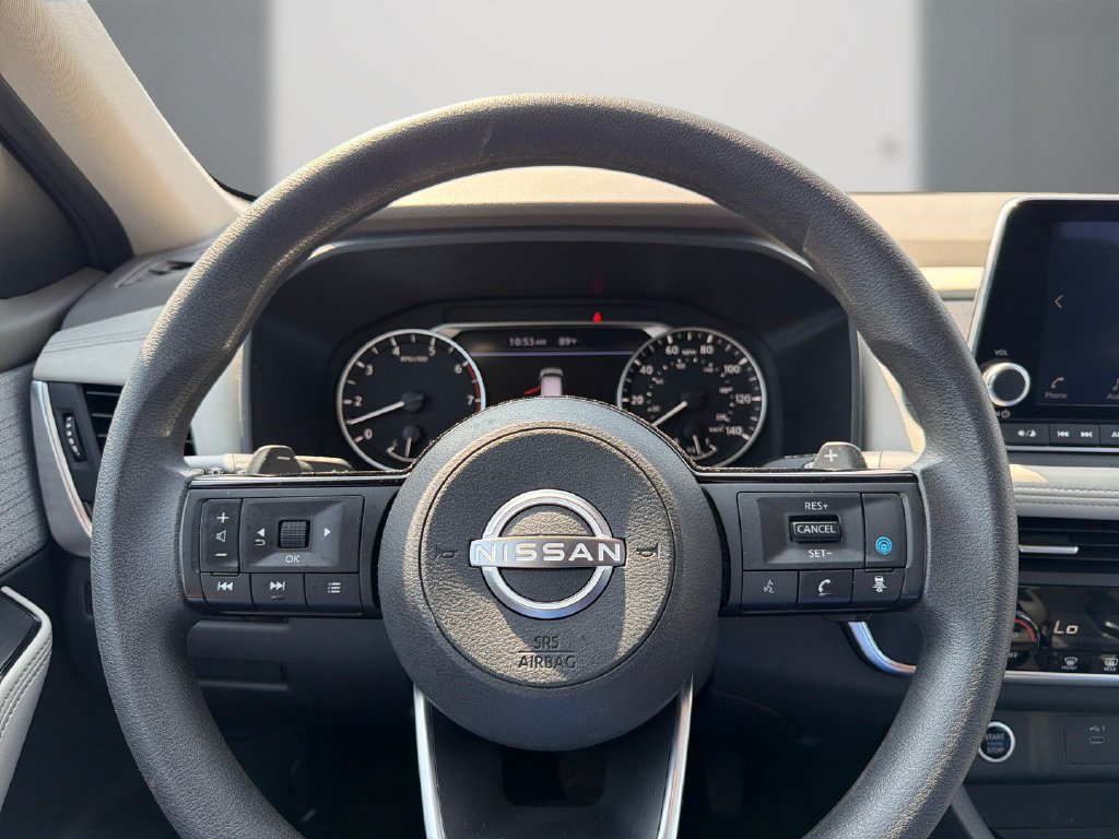 Used 2023 Nissan Rogue SV FWD image 21