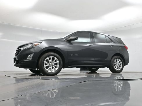 Used 2019 Chevrolet Equinox LS AWD/4WD image 52