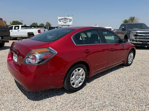 Used 2009 Nissan Altima 2.5 S FWD image 9